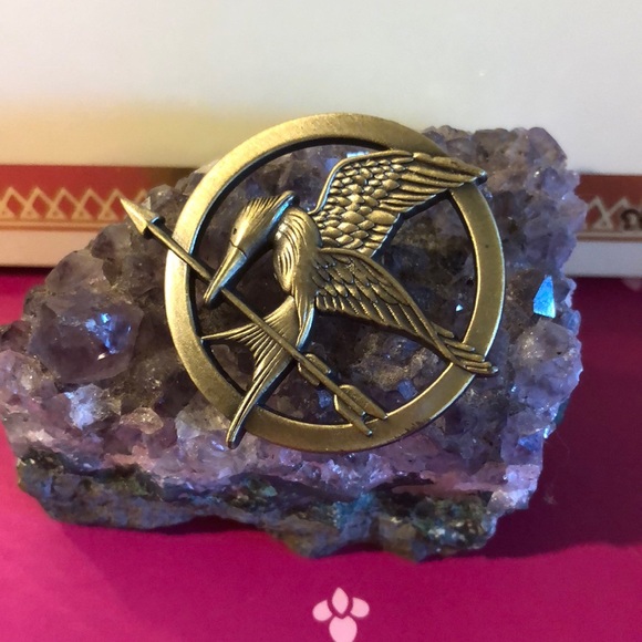Beautiful Mockingjay Pin - Picture 2 of 4